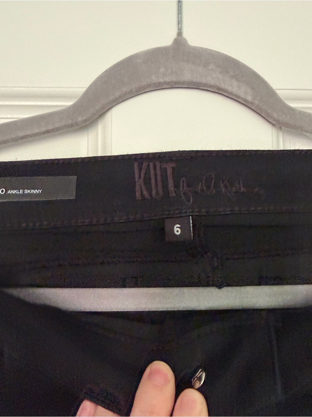 NWT Kut from the Kloth Black Carlo Skinny Ankle Jeans - Picture 6 of 8